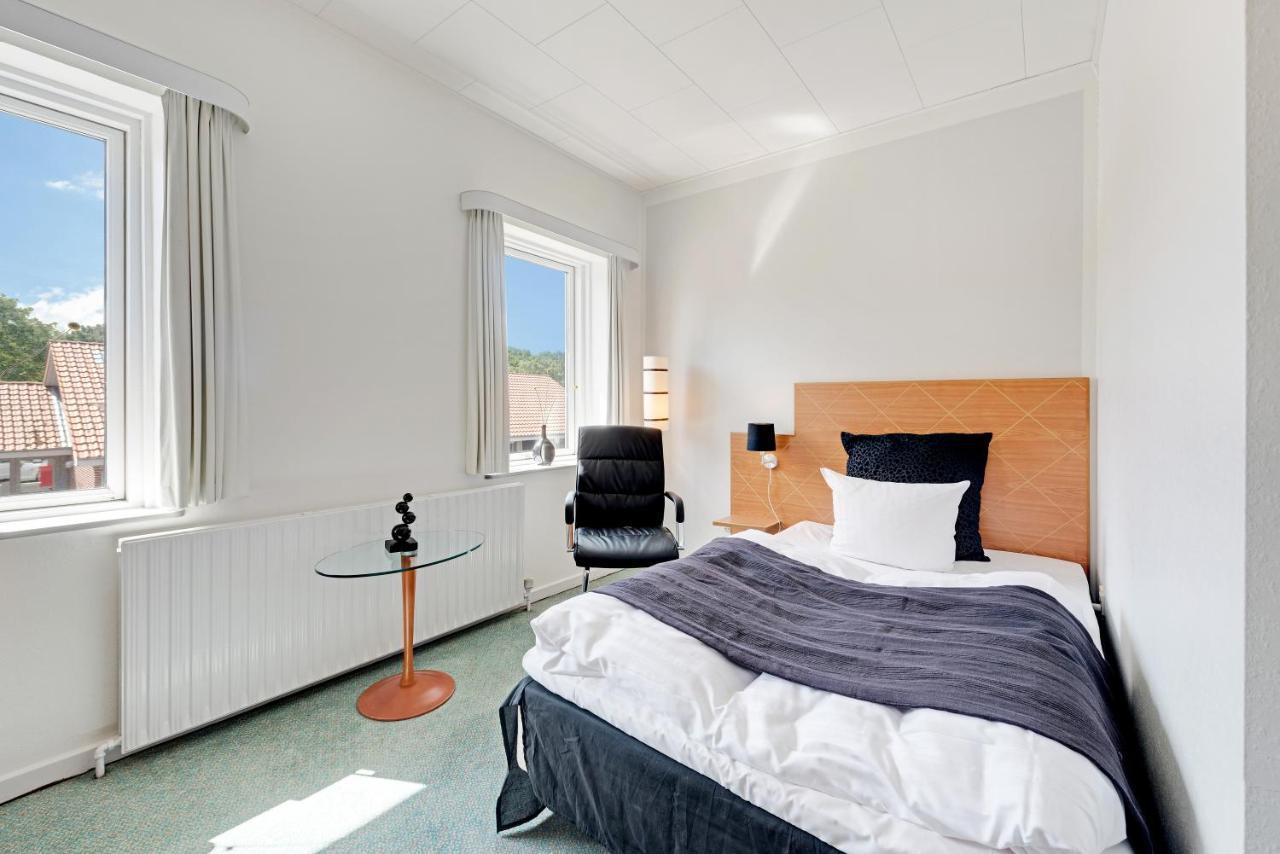 Hotel Jernbanegade Kibæk 外观 照片