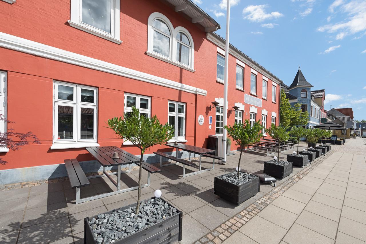 Hotel Jernbanegade Kibæk 外观 照片